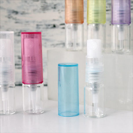 ＜10個以上アソート可45%OFF＞２.５ml クリアーガラスアトマイザー　全7色　36070　日本製 【香水サンプル　香水定期便　量り売り　業務用　フレグランス　アロマ　漏れない】