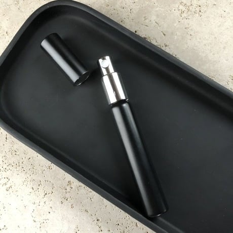 ＜10個以上40%OFF＞８ml  ALLマットブラック アトマイザー（シルバーメタルスプレーポンプ）日本製 【小ロット　マット　メンズ　香水　フレグランス　アロマ　調香】