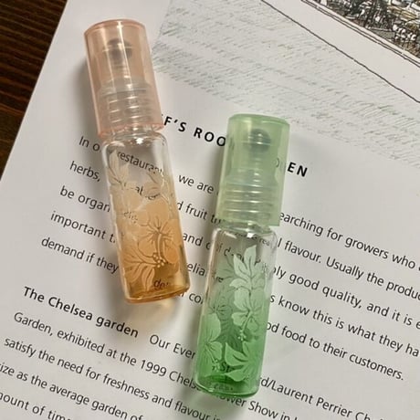 【クリックポスト対応】４ml トロピカルハイビスカス ロールオンボトル（トロピカル48224）日本製【香水　フレグランス　アロマ　除菌　ギフト　ハワイアン　フラ】