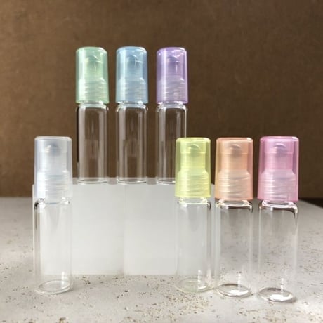 【クリックポスト対応】４ml ロールオンボトル　33131　日本製 【メンズ　香水　ロールオンフレグランス　アロマ　ワークショップ】