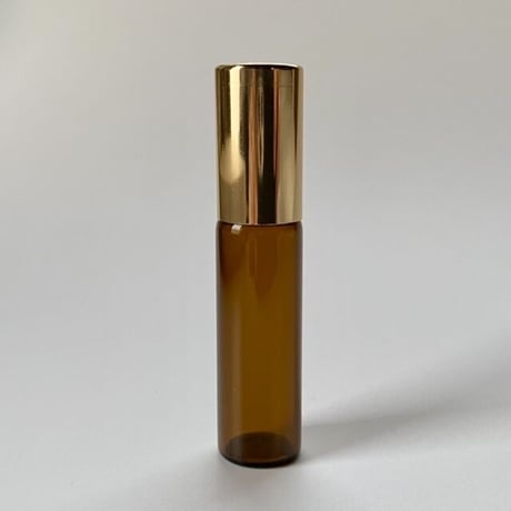 【クリックポスト対応】　５ml 遮光瓶 ロールオンボトル  金冠 3個セット　じょうご１個 オープナー１枚付き【ゴールド　ネイルオイル　香油　香水　フレグランス　アロマブレンド　調香】