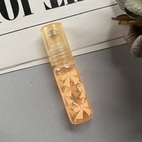 【クリックポスト対応】　４ml リボン柄 ロールオンボトル　ネオンオレンジ　日本製　クリックポスト発送