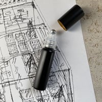 ＜10個より/35%OFF＞５ml  ロールオンボトル　マットブラック　アルミキャップ付き　日本製【小ロット　卸　メンズ　香水　フレグランス　アロマ　調香】