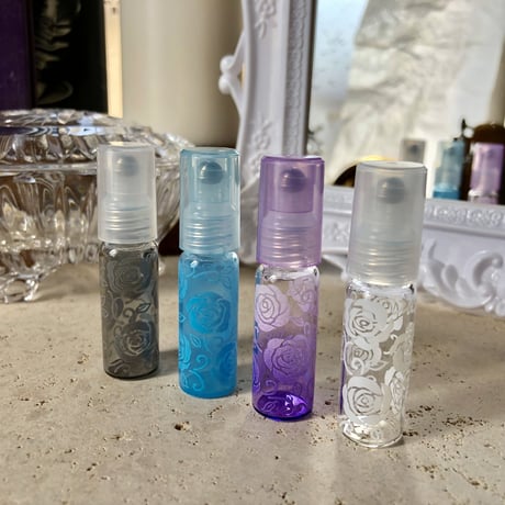 【クリックポスト対応】４ml バラ ロールオンボトル（ロール バラ　48220）日本製【メンズ　香水　フレグランス　パフューム　アロマ　王様のブランチ　フィンカ　キンプリ】