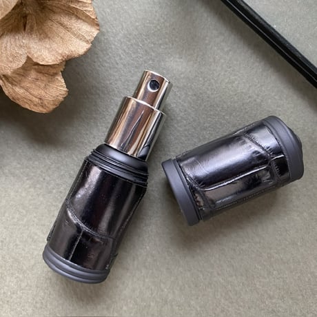 クロコダイル革巻き　ブラスアトマイザー　MBK-BK10  日本製【最高級　メンズ　香水　フレグランス　アロマ　ギフト　運気　父の日　お返し　送料無料】