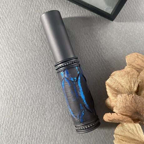 【クリックポスト対応】　パイソン革巻き　5ML メタルアトマイザー　MBKMBL11   日本製【再入荷　メンズ　香水　フレグランス　人気　アロマ　ギフト　キラキラ　お返し】
