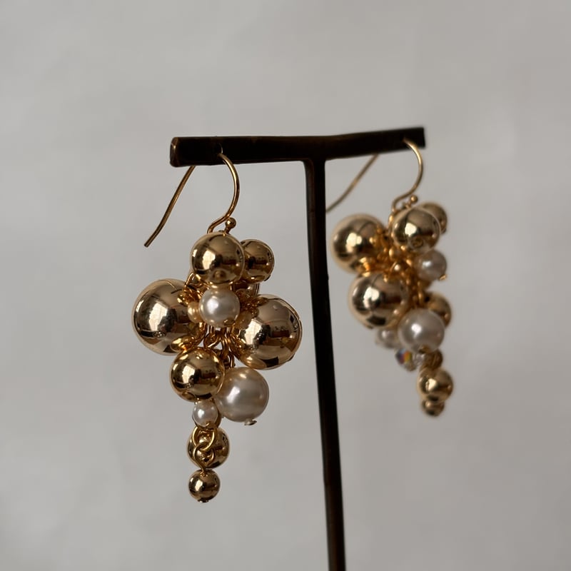 Gold ＆ Whitel Pearl ブーケピアス LV-P088 | LIVaccesso