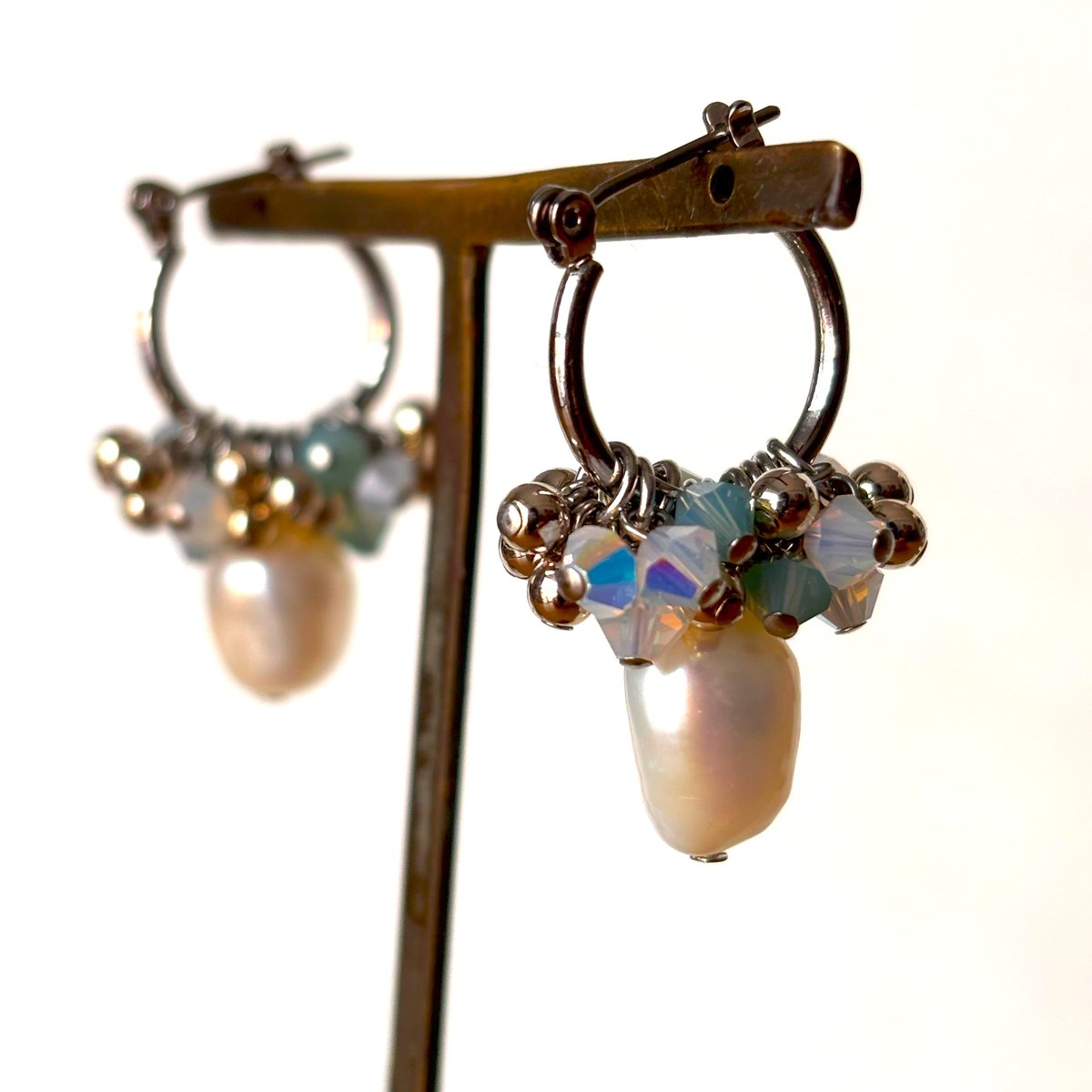 Ivory & Co. クリスタルピアス(箱付き) ホワイトパール＆クリスタル ピアス LV-P029 | LIVaccessories