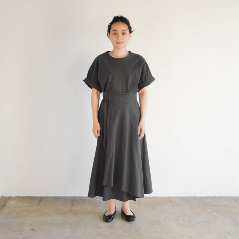 d*9様 Na+H 肩紐付きスカート d*9様 Na+H 肩紐付きスカート 肩紐取り外し可/日本製/