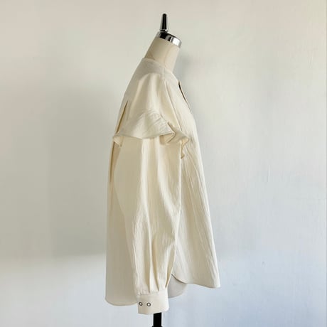 ノーカラーフレンズシャツ〈即お届け〉
