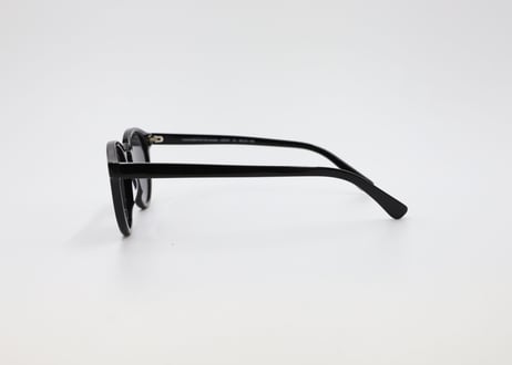 Cesar E2 Black Pola Lens (Asian Fit)