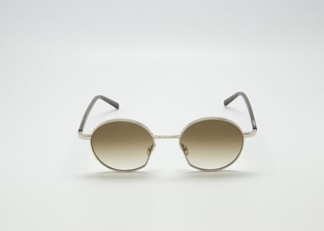 Leo  E52 -brown grad  Lens