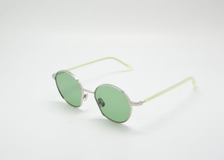 Leo  E28 - green  Lens