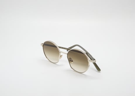 Leo  E52 -brown grad  Lens