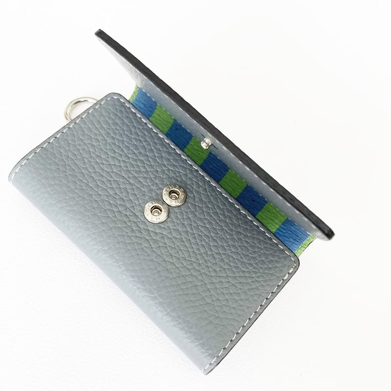 イタリアンレザー】カードも入る牛革キーケース ボーダー 黒 ブラック