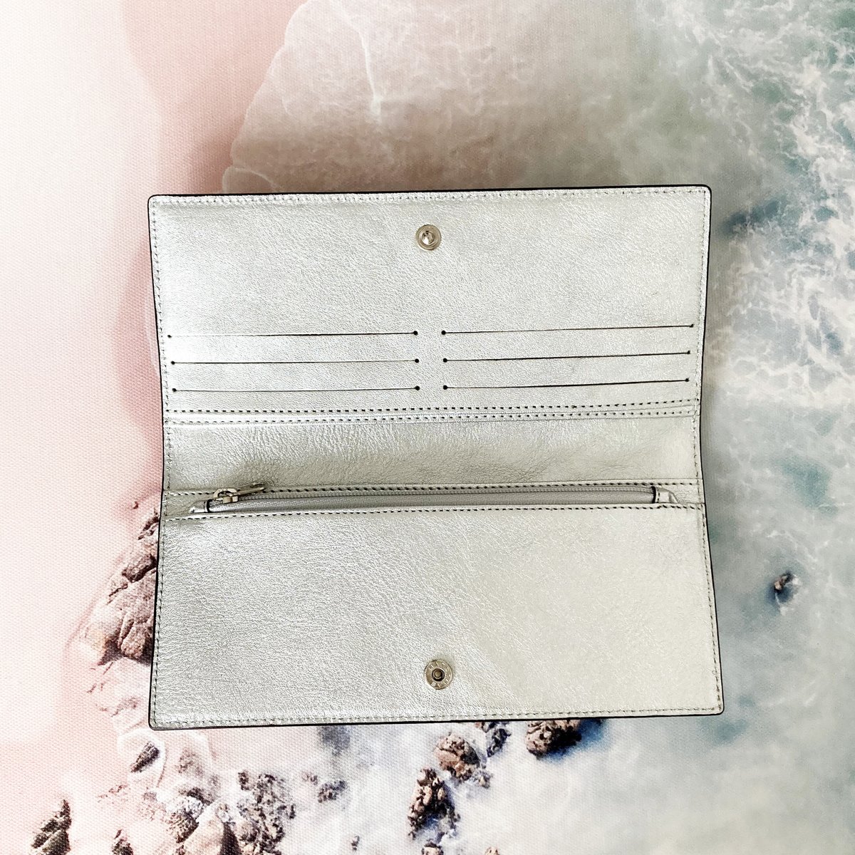 Twinkle Silver】牛革の薄い長財布 シルバー silver メタリック 