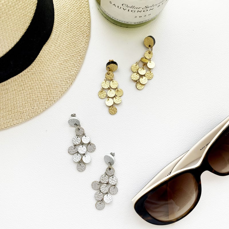 UROKO Gold Mサイズ】牛革の軽いキラキラピアス イヤリング変更可能  