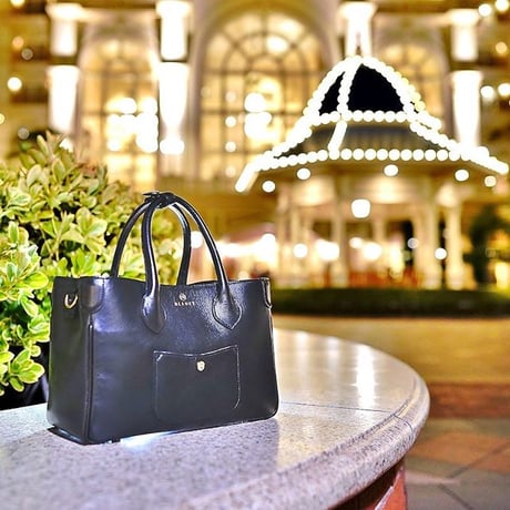 BLEUET S TOTE BAG / KHARIS【BABY BLACK】