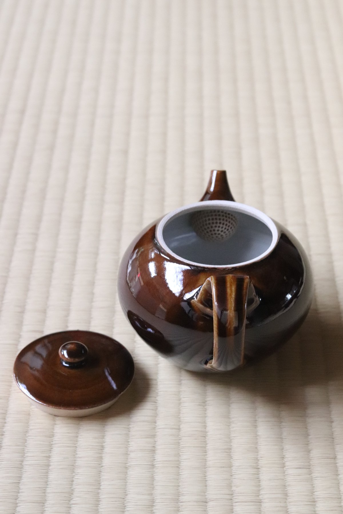 郡司庸久・慶子　郡司製陶所 黒釉ポット 蓋付 益子焼　スターネット 郡司製陶所 ポット | 丹羽茶舗