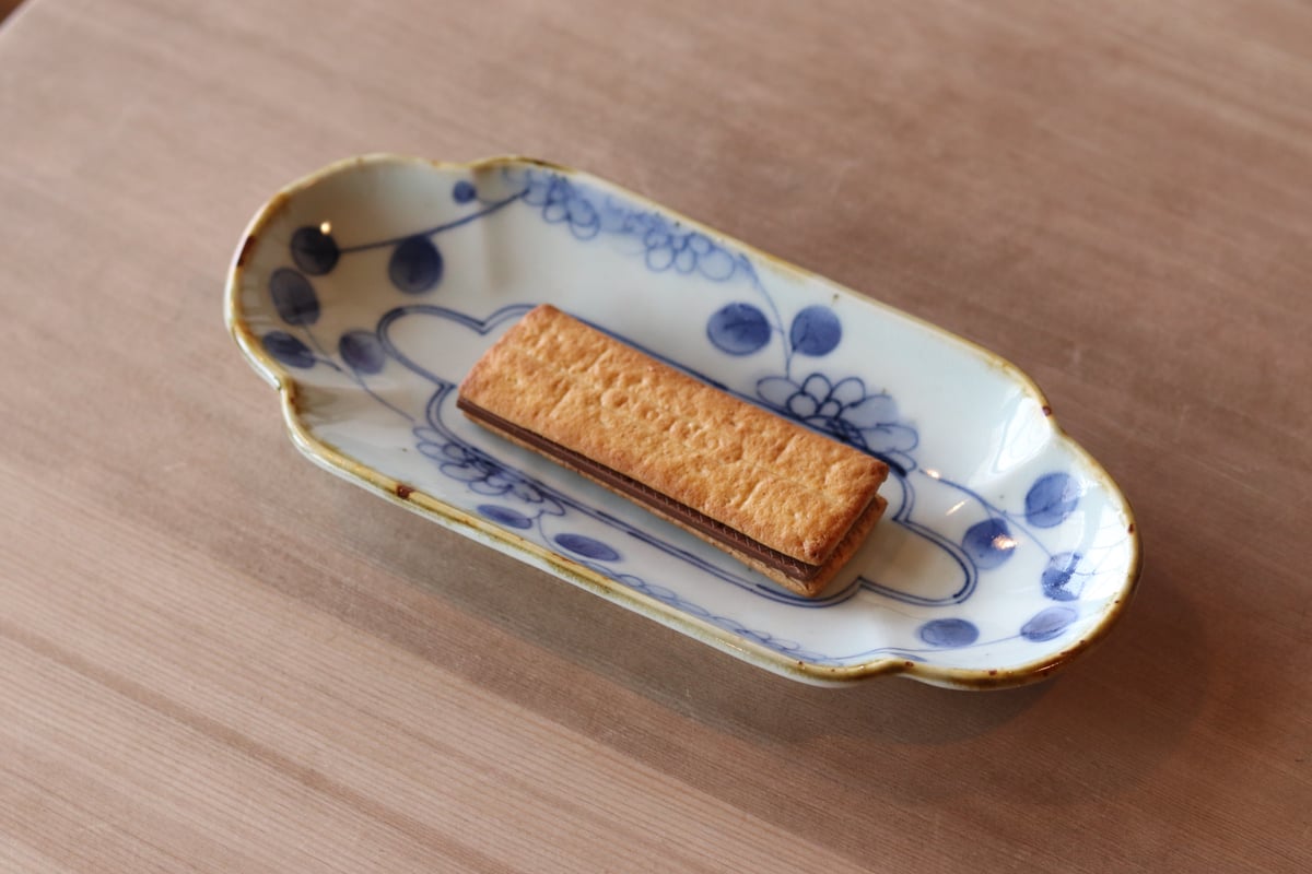 山口利枝 菊文木瓜（もっこう）皿 | 丹羽茶舗