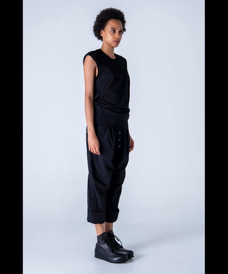 NU-1677 SLEEVELESS BACK PRINT T SHIRT - BLACK