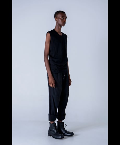 NU-1677 SLEEVELESS BACK PRINT T SHIRT - BLACK