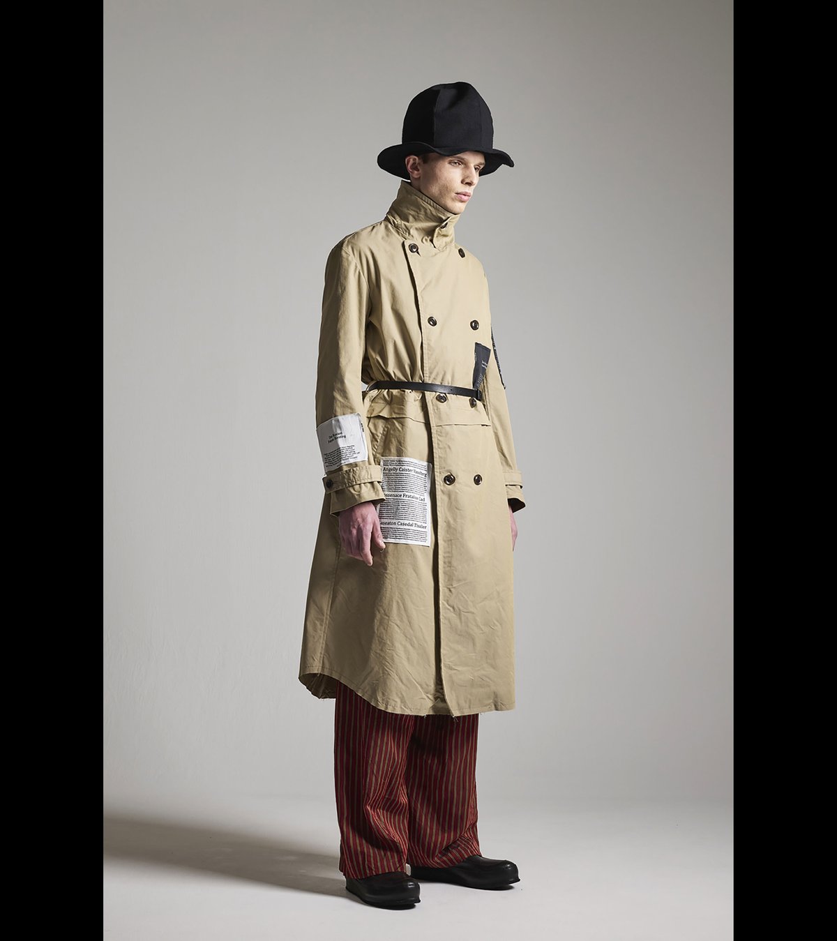 DS-242 - TRENCH COAT w/PRINTED PATCHES | NUDE:M