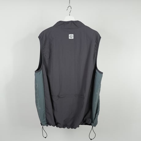 nylon　packable vest