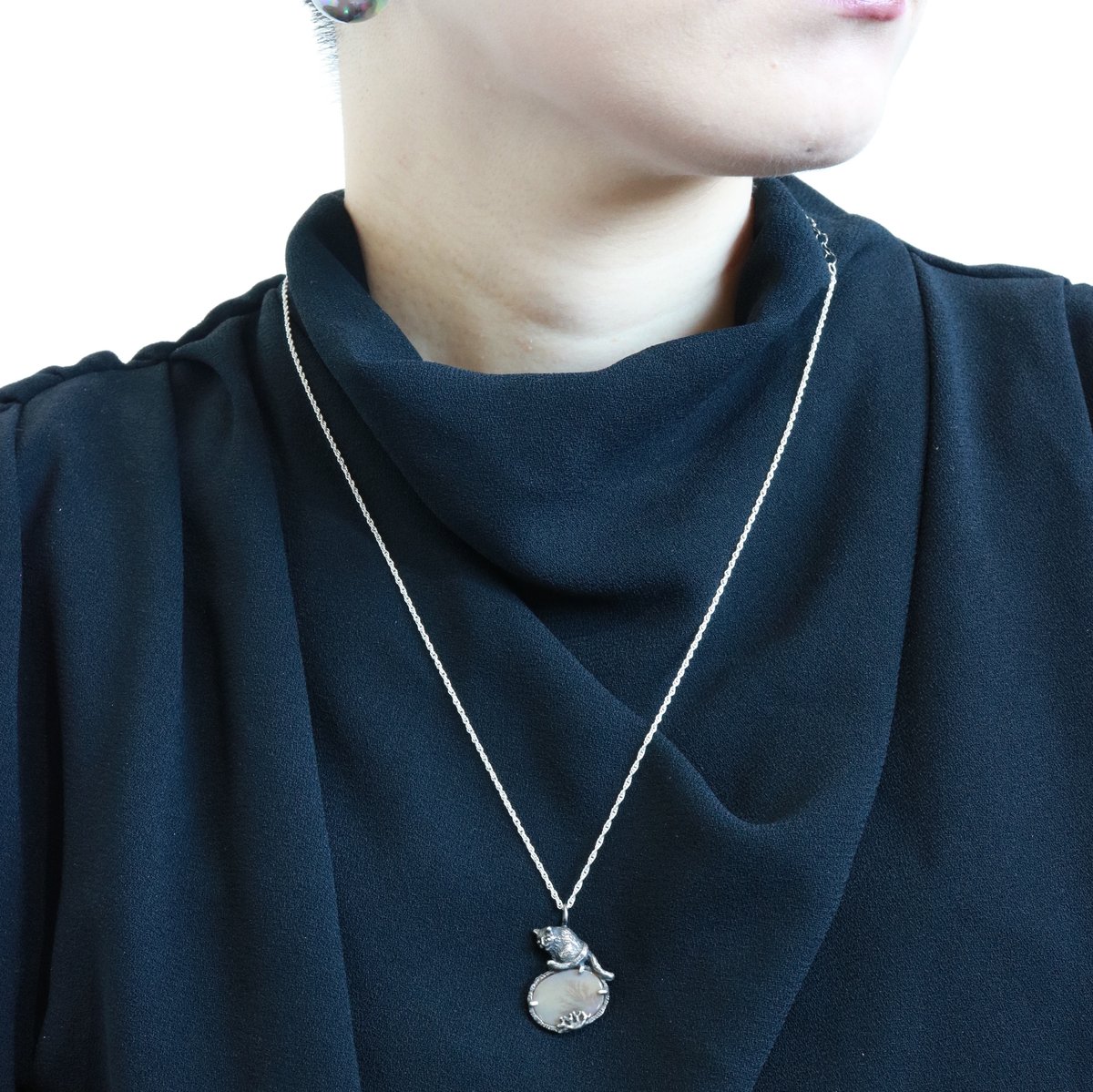 お値下げ♡素敵な猫ちゃん♡マラカイト♡ダイヤモンド♡ロングネックレス ♪巨大な猫目のペンダント♪ULTRAにゃん | 上州本店 蛇骨堂