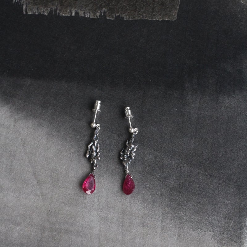 狐火ピアス・イヤリング | Lissita