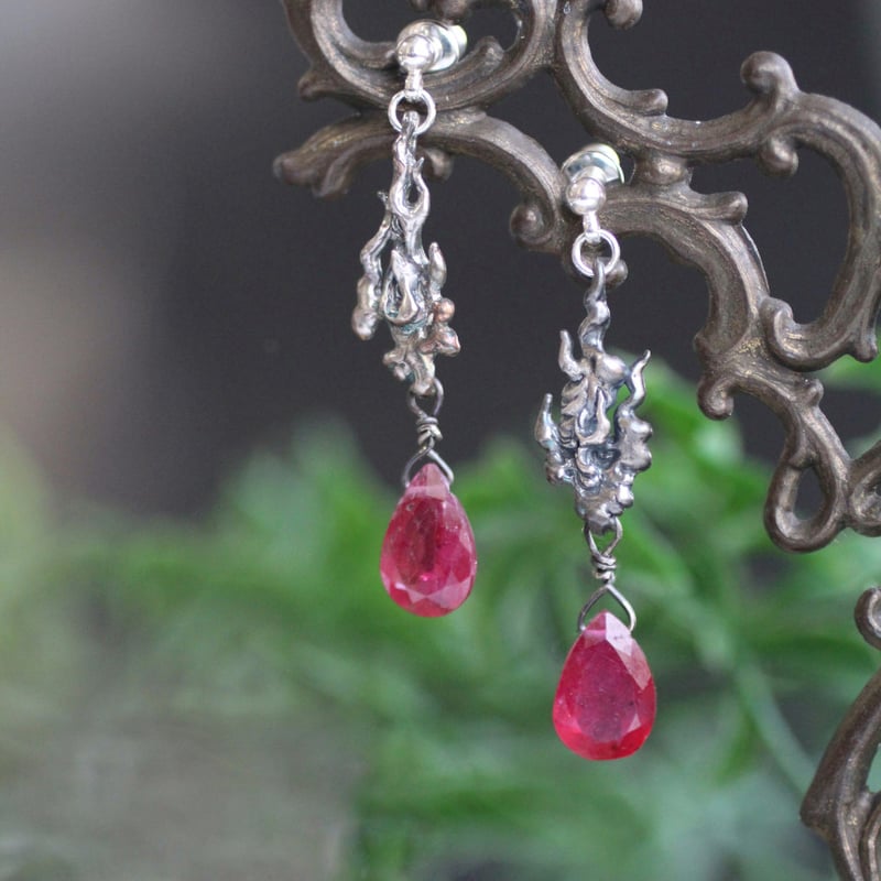 狐火ピアス・イヤリング | Lissita