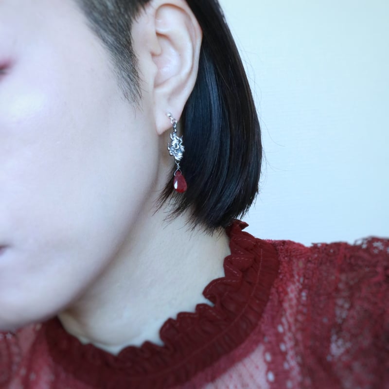 狐火ピアス・イヤリング | Lissita