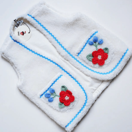 RKO_Floral Fluffy Vest (WHITE/BLUE) / 1-2,3-4years
