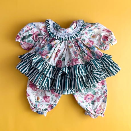 flower tops&pants outfit