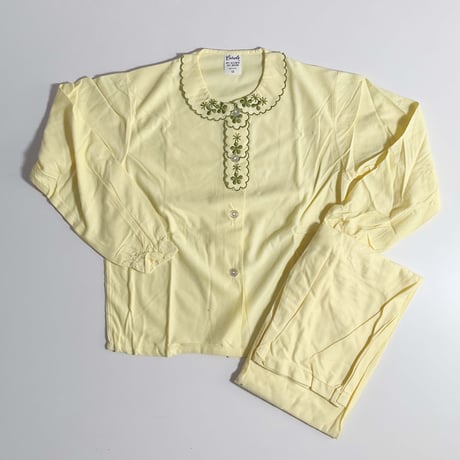 70s pajama set (dead stock) / 12years