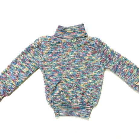 mix color tops