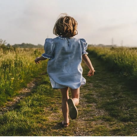 RKO_Linen Dress with Crochet Pockets (Sky) / 4-5years