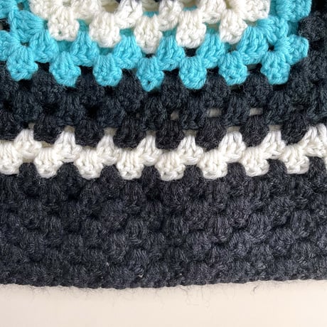 crochet vest (dead stock)