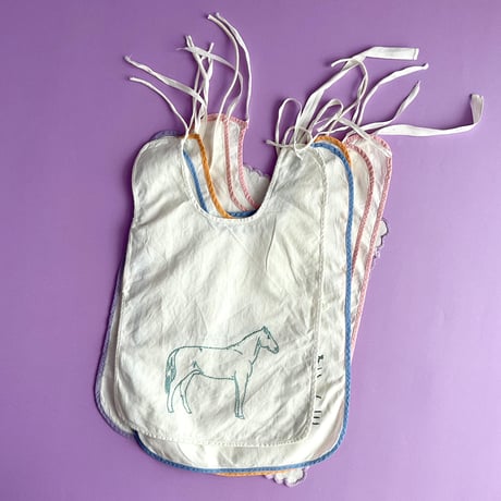 10s embroidery bib_girl