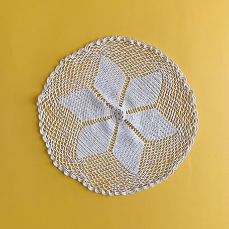 60s crochet mat