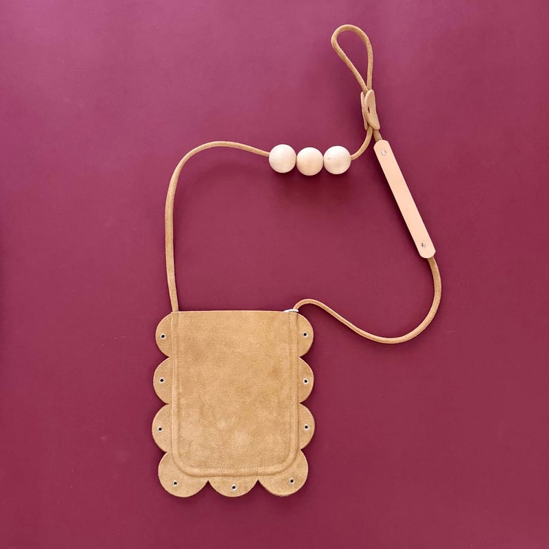 DECO_Scalloped Phonecase (CHAI,CORNFLOWER) | 2e