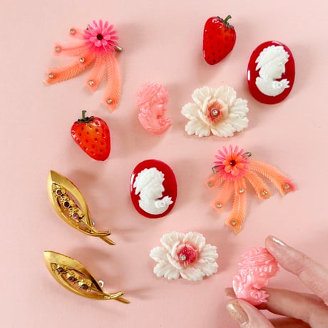 70s brooch (dead stock)