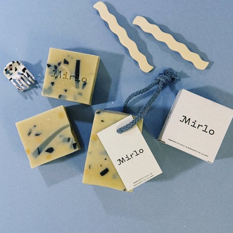 Mirlo_SOAP IN A BOX(Osanyin,Xochipilli)