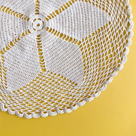 60s crochet mat