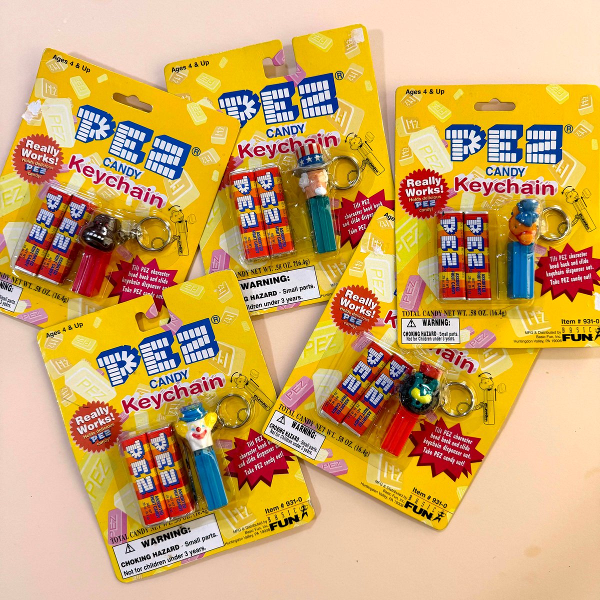 PEZ CANDY keychain (dead stock) | 2e CHESTS