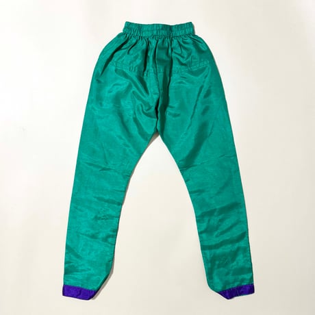 green pants