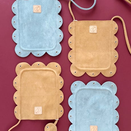 DECO_Scalloped Phonecase (CHAI)