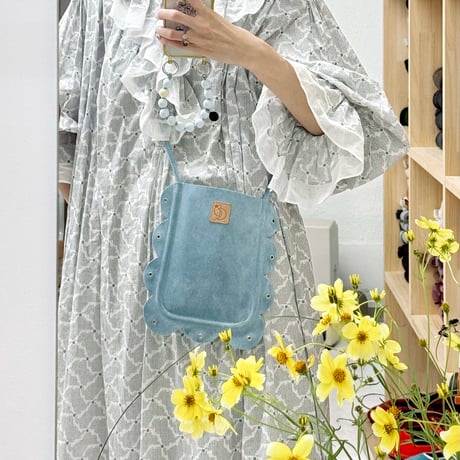 DECO_Scalloped Phonecase (CHAI)