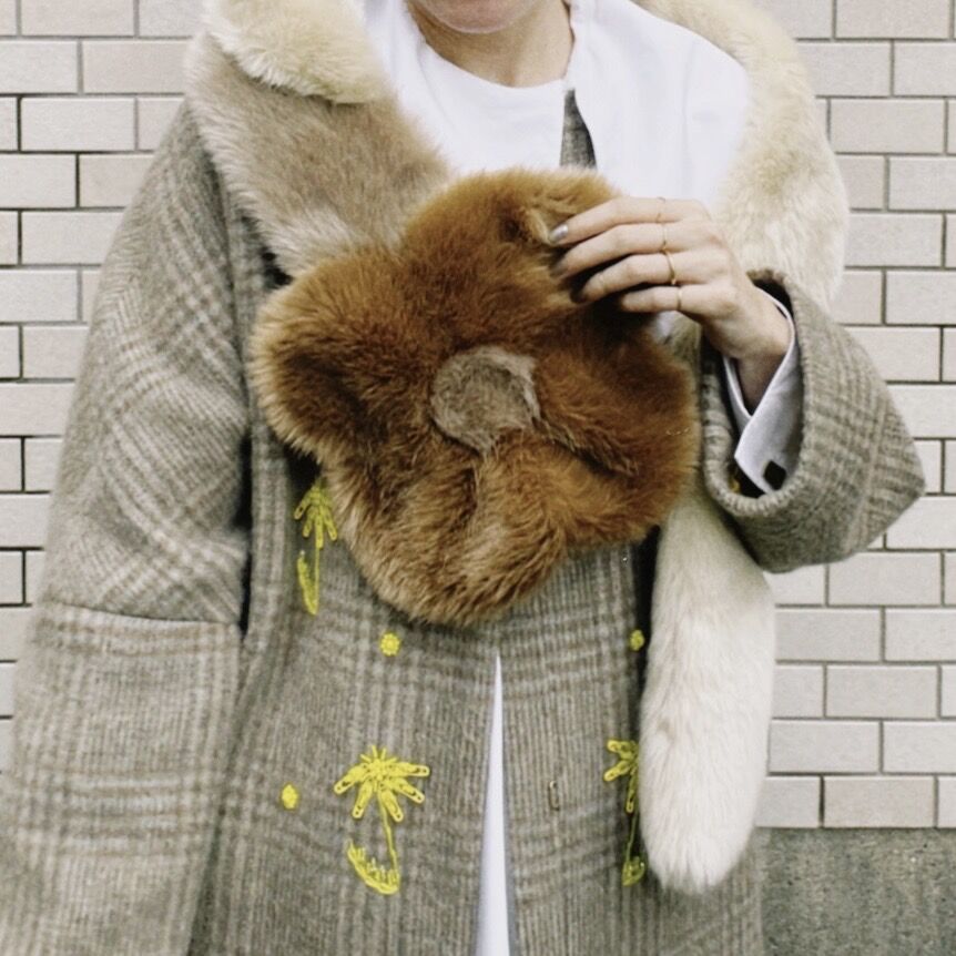 WANDMEE_FLOWER FUR STOLE | 2e CHESTS