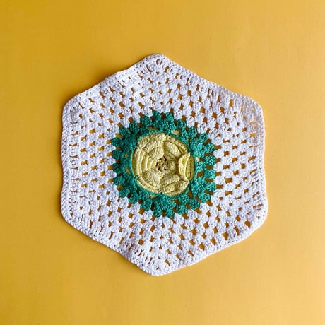 60s crochet mat